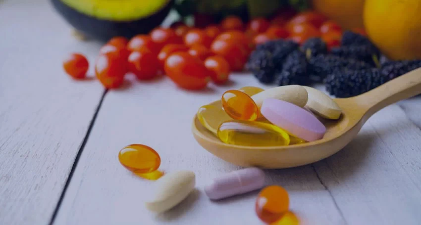 4 مكملات غذائية ضرورية للنساء بعد سن الأربعين: رؤية علمية لتعزيز الصحة الجسدية والنفسية للمرأة 4 مكملات غذائية ضرورية للنساء بعد سن الأربعين: رؤية علمية لتعزيز الصحة الجسدية والنفسية للمرأة